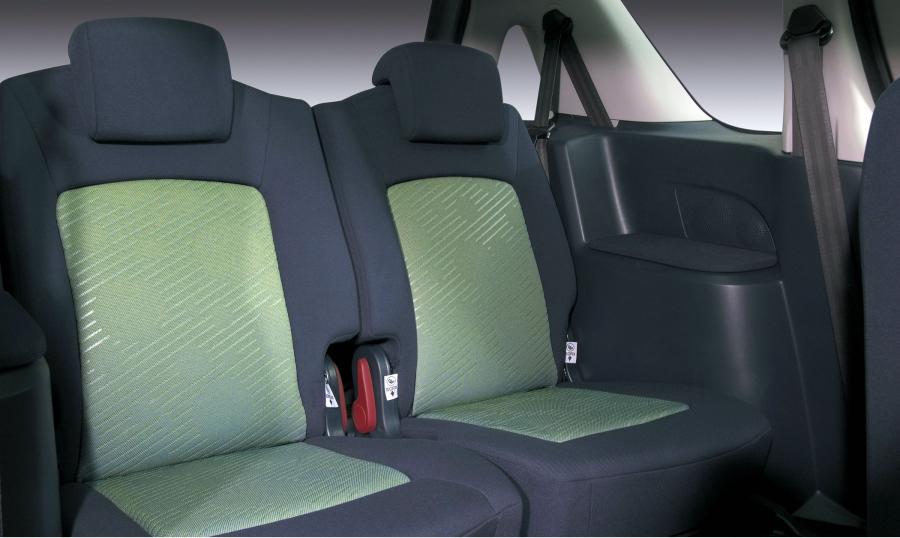  Peugeot 1007 2005 года  (фото 6 из 42)